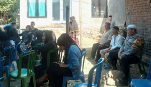 Bhabinkamtibmas Kalabbirang Hadir Di Tengah Duka, Ajak Warga Jaga Kamtibmas