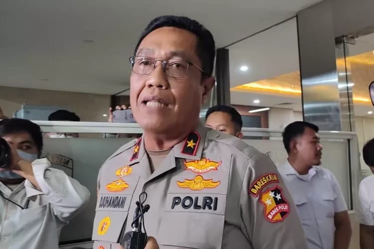 *Kapolda Sulsel Berganti, Irjen Pol. Rusdi Hartono Digantikan Brigjen Pol. Djuhandhani*