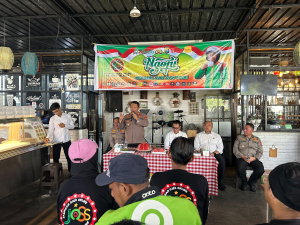 Dirbinmas Sosialisasi Aplikasi “Mabbulo Sibatang” Didepan Komunitas Ojol