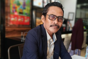 Pemred BNI Diundang Oleh Direktur MHI Sebagai Narasumber dengan Tema “Antara Kebebasan Pers dan Penyebaran Hoaks” Lewat Zoom