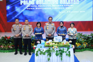 Polda Sulsel Gelar Syukuran HUT Korpri Ke-54 2025, Kapolda Dorong ASN Perkuat Integritas dan Pengabdian