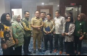 *Unjuk Rasa Tuntut Provinsi Tana Luwu Terus Berlanjut, Wamendagri Isyaratkan Evaluasi Moratorium DOB*