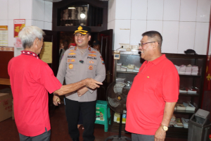 *Pastikan Imlek Kondusif, Kapolres Gresik Tinjau Pengamanan di Klenteng Kim Hin Kiong*