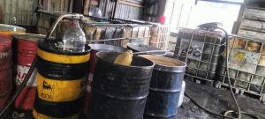 Diduga Produksi Pengoplosan Oli di Kedung Waringin, Cikarang Utara