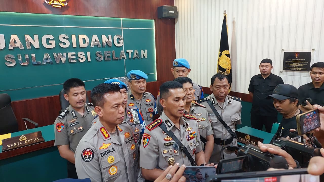 *Kabidpropam Polda Sulsel Sampaikan Hasil Sidang Etik, Dua Personel Polres Toraja Utara Dijatuhi Sanksi PTDH*