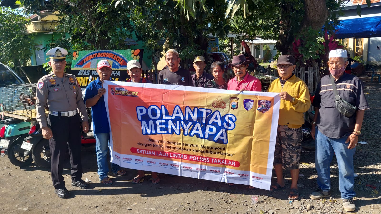Sapa Warga di Pasar Tradisional, Satlantas Takalar Gaungkan Tertib Berlalu Lintas Lewat “Mappatabe”