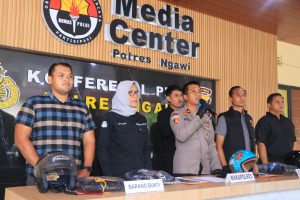 *Polres Ngawi Amankan 2 Tersangka Pengeroyokan di Paron Motif Atribut Perguruan Silat*