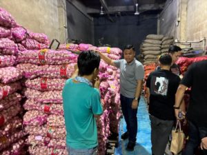 *Bareskrim Polri Bongkar Penyelundupan 23 Ton Bawang dan Cabai di Pontianak*