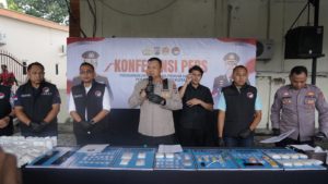 *Polres Mojokerto Kota Amankan Barang Bukti Ungkap Narkoba Senilai 1,1 Miliar*