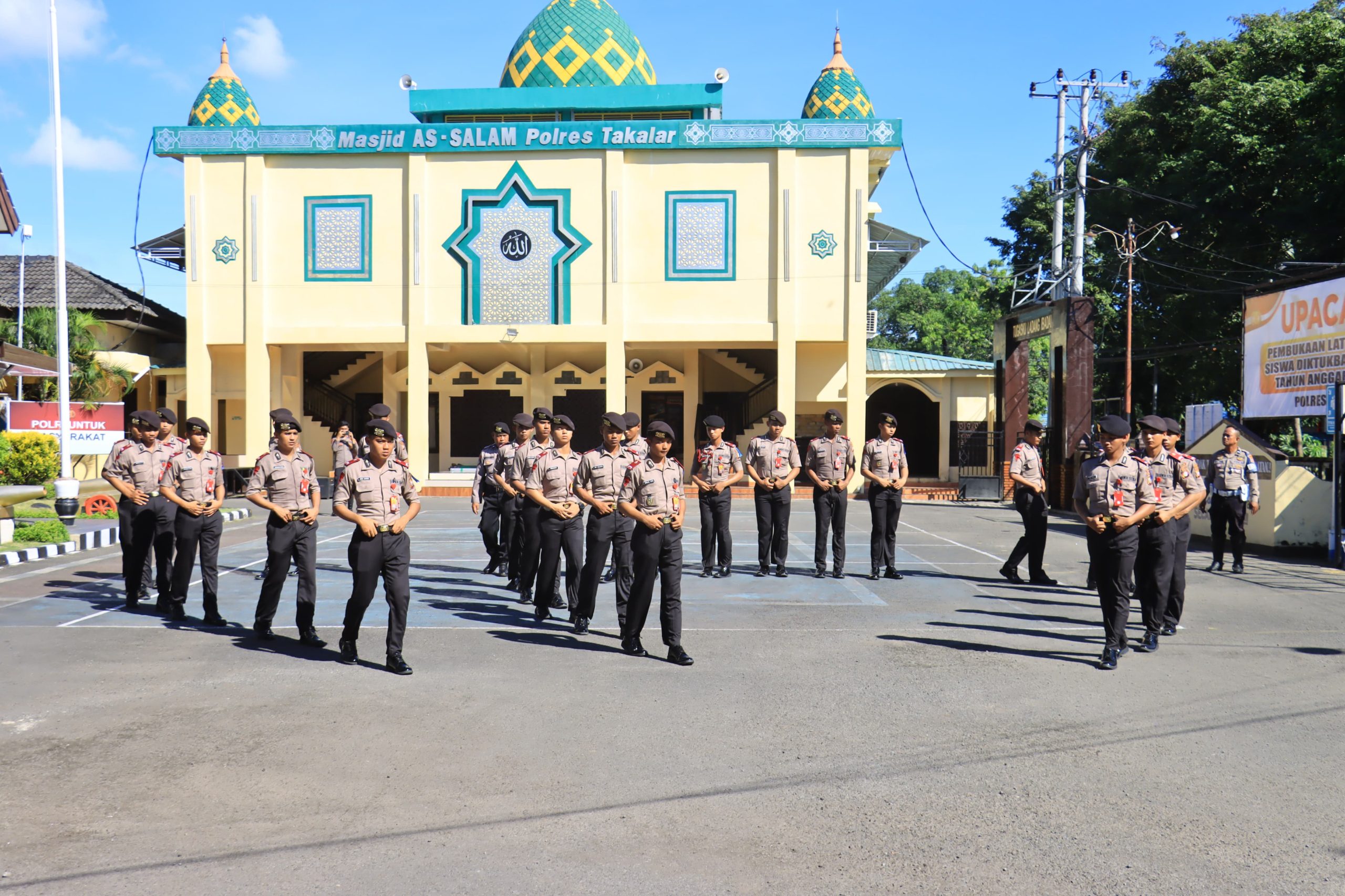 Latihan Dasar PHH Brimob, Siswa Latja SPN Batua Gel. I 2026 Asah Kesiapsiagaan di Polres Takalar