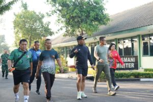 *Dari Lapangan Padel Danrem ajak Jaga Kebugaran dan Pererat Kebersamaan*