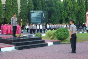 *Kapolda Sulsel Pimpin Apel Pagi dan Laporan Kenaikan Pangkat Pengabdian Karo Log Polda Sulsel*